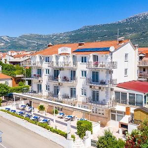 Hotel Aqua - Guest Rooms & Suites Kastela